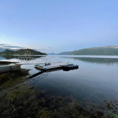 Fjordly Ungdomssenter بيت شباب Bryggja