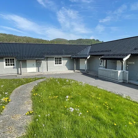 Fjordly Ungdomssenter * Bryggja