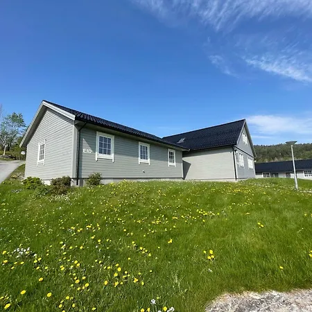 Fjordly Ungdomssenter Hostel Bryggja