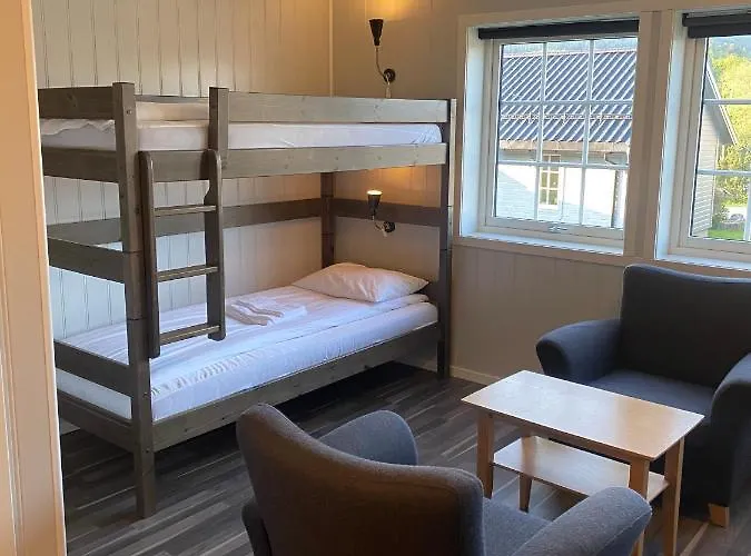 Fjordly Ungdomssenter Hostal Bryggja