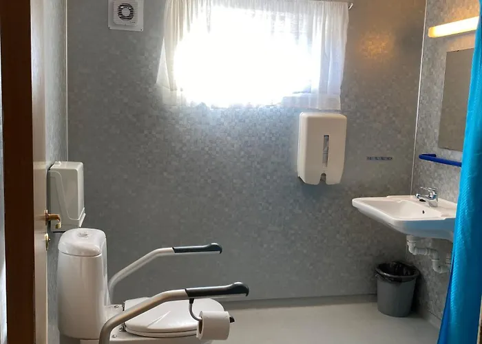 Fjordly Ungdomssenter Hostal *