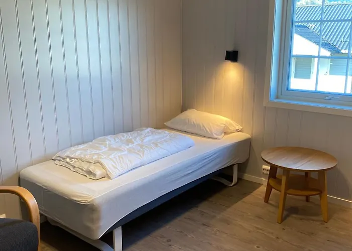 Fjordly Ungdomssenter * Bryggja