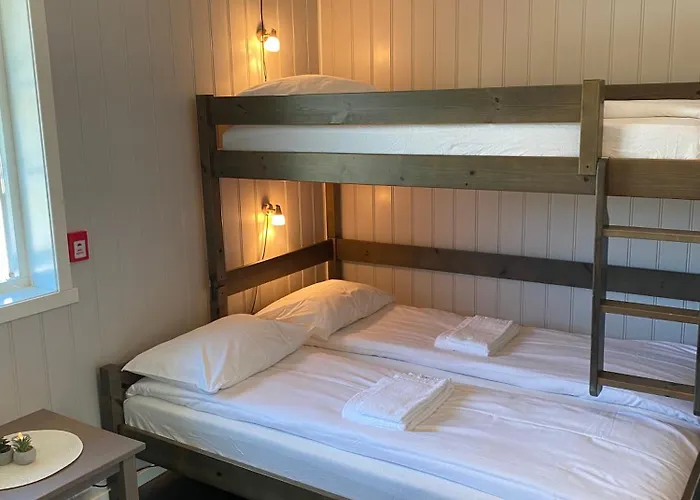 Fjordly Ungdomssenter Hostal Bryggja