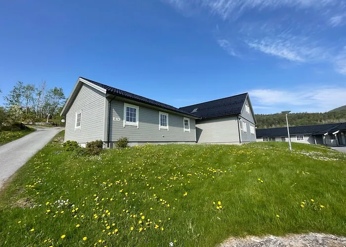 Fjordly Ungdomssenter Hostal Bryggja