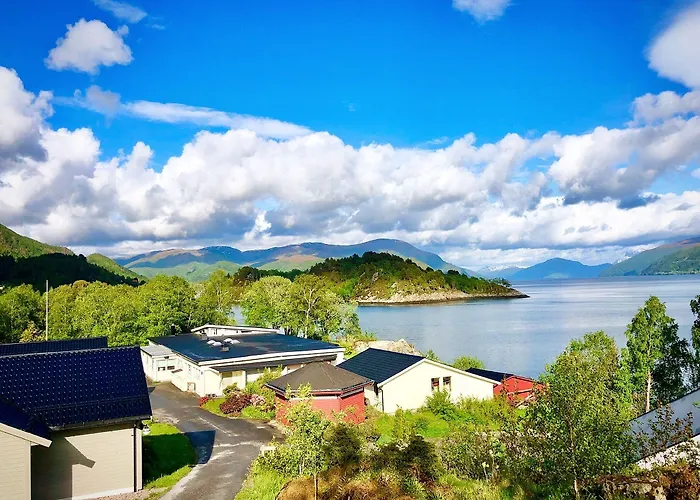 Fjordly Ungdomssenter *