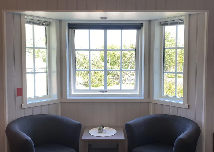 Fjordly Ungdomssenter * Bryggja