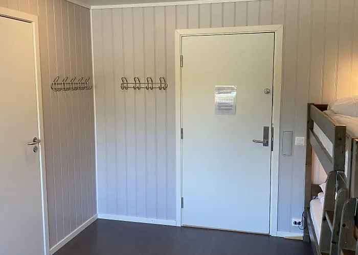 Fjordly Ungdomssenter Hostal Bryggja