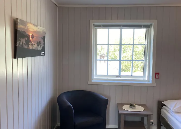 Hostal Fjordly Ungdomssenter Bryggja