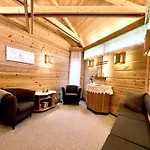 Fjordly Ungdomssenter 호스텔 Bryggja